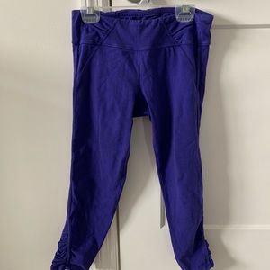 Athleta ruched Capri leggings, purple
